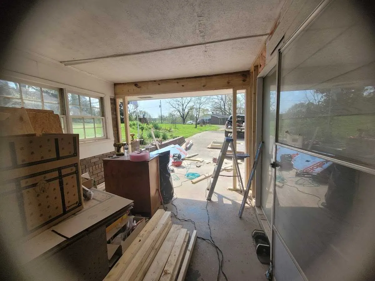 Air movers and dehumidifier for Water Mitigation Services in Clear Lake