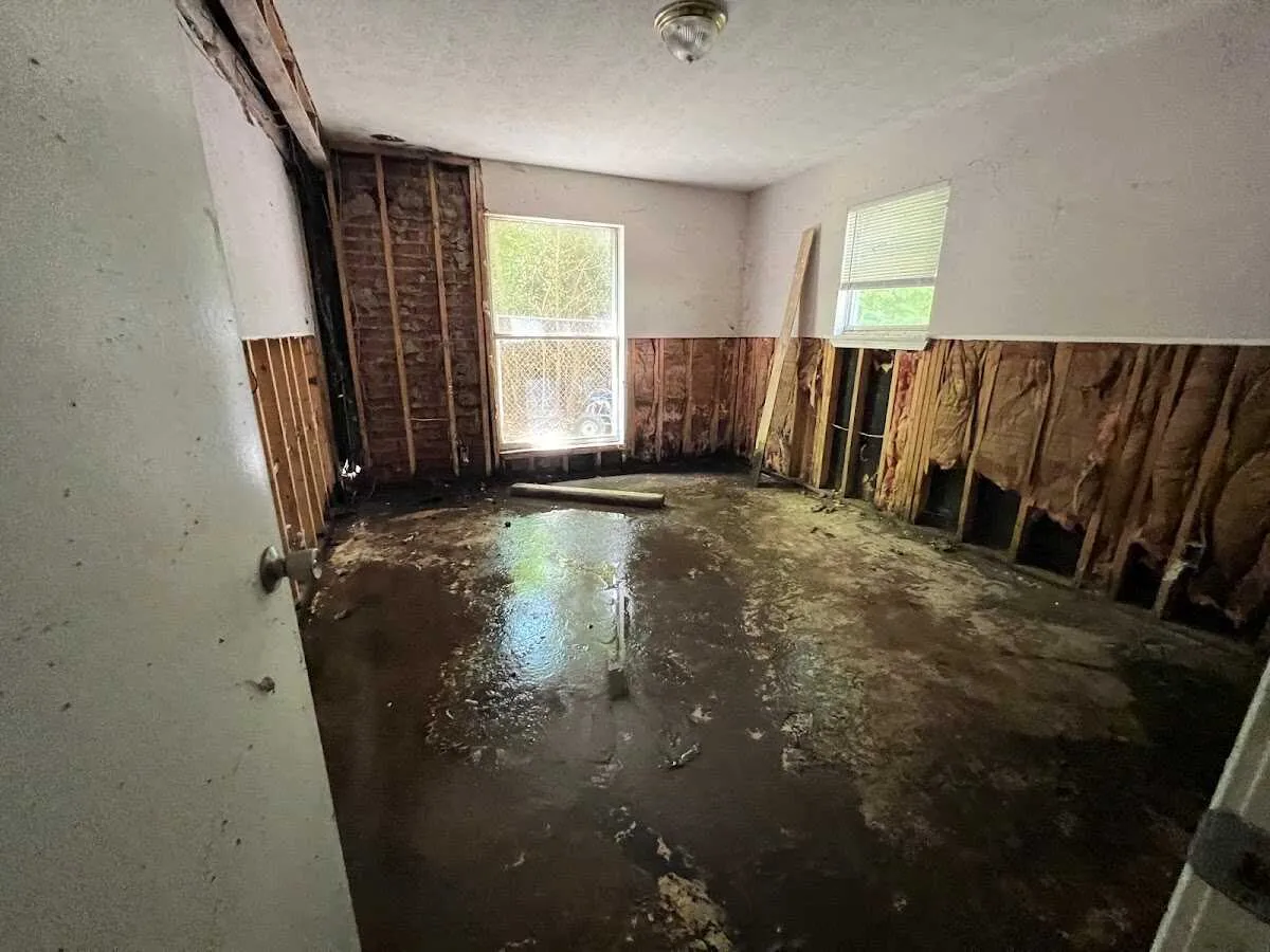 Water Damage Restoration services in Clear Lake, IA